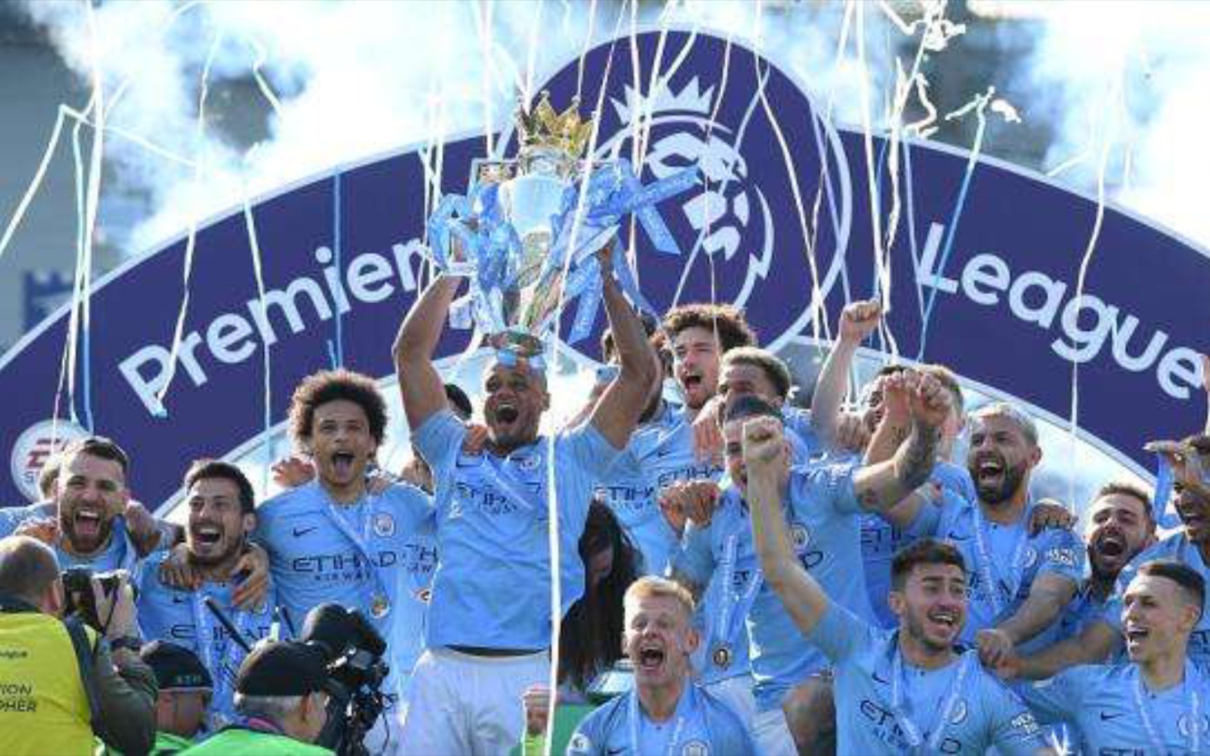 趣闻：当利物浦与埃基蒂克达成个人协议以后，努涅斯.......